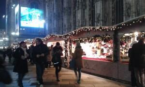 Dai mercatini ai ristoranti sui tetti. From street markets to the restaurants on the roofs, Milan.