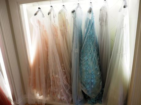 Shopping for wedding dresses in China