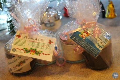Christmas in a Jar –  DIY Gifts