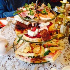 Day Twenty Three of Foodiemas: WIN Fizzy Afternoon Tea at The Butterfly and The Pig