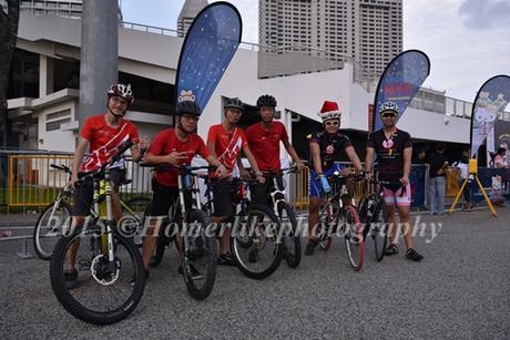 First Ever Hello Kitty Night Run In Singapore Was A Huge Success