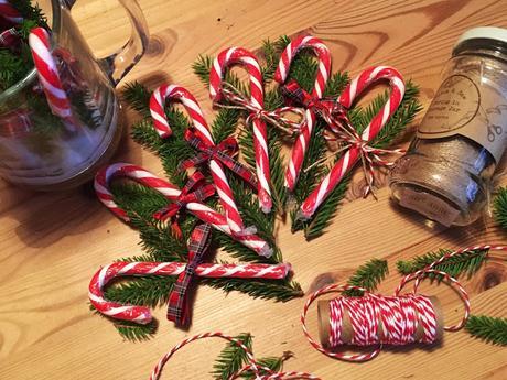 Christmas Table Decorations - Candy canes and twine