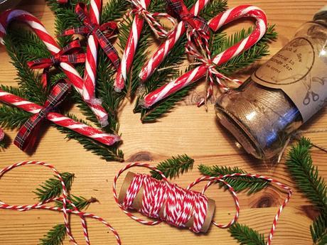 Christmas Table Decorations - Candy canes and twine