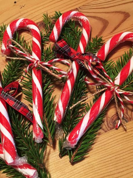 Christmas Table Decorations - Candy canes and twine