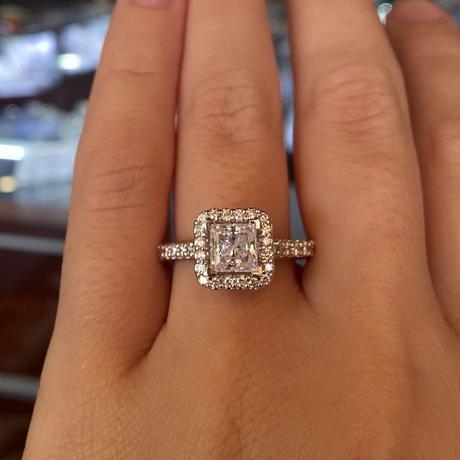 Verragio Princess cut halo