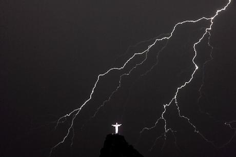 LIGHTNING-CHRIST THE REDEEMER