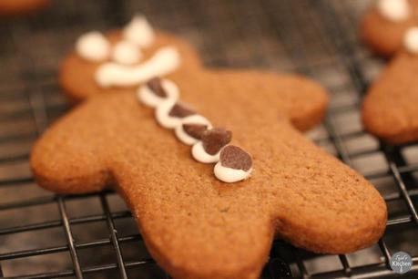 Vegan Gingerbread Men & House