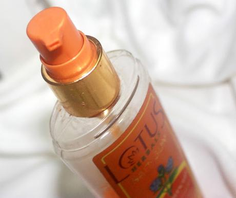 Lotus Herbals Safe Sun SunScreen Gel SPF 20 Review