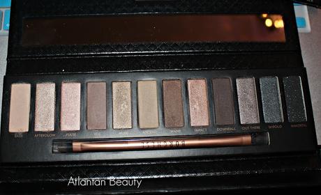 Swatchfest Sunday: Borghese Eclissare Color Eclipse Shadow and Light Luminous Eye Palette