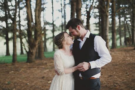 A Vintage Meets Rustic Wedding in the Waimauku by Nita Meyer Photography A Vintage Meets Rustic Wedding in the Waimauku by Nita Meyer Photography
