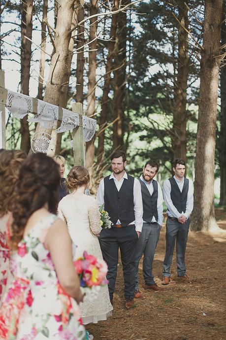 A Vintage Meets Rustic Wedding in the Waimauku by Nita Meyer Photography A Vintage Meets Rustic Wedding in the Waimauku by Nita Meyer Photography