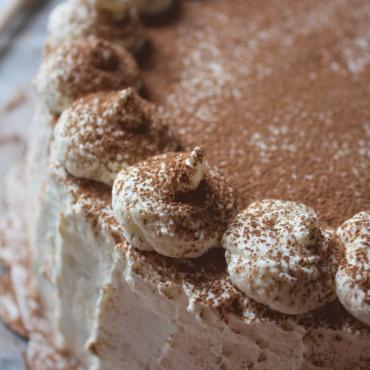 Tiramisu Cake