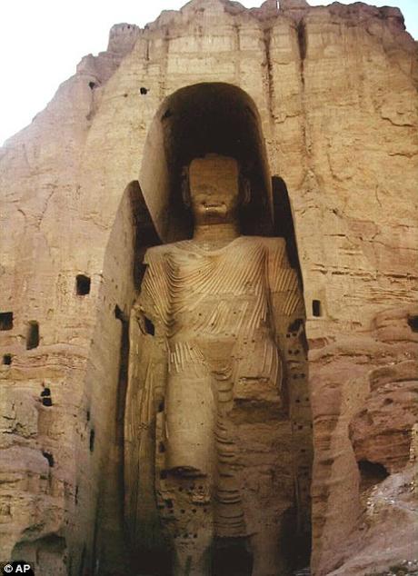 Bamiyan Buddha reborn - laser show lights Buddha !