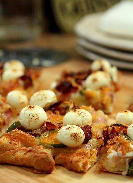 Bacon, Jalapeno and Cream Cheese Pizza