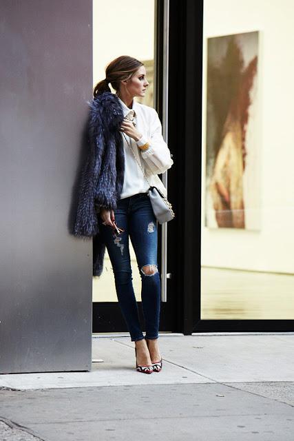  10 Inspirations To Style Winter Outfit in White, Black,  Navy blue 