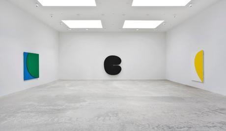 Installation view from %22Ellsworth Kelly- Los Angeles%22 at Matthew Marks Gallery, Los Angeles. Credit- © Ellsworth Kelly.