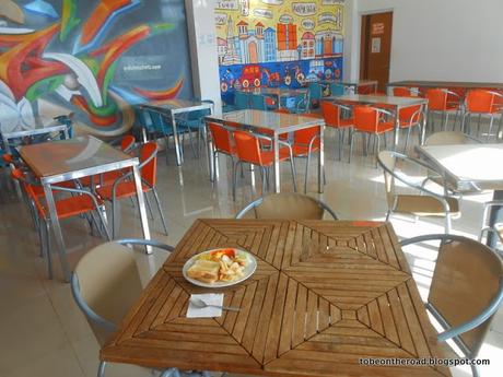 HOSTELS: Yogyakartas EDU Hostel ,5 Star Facilties At Backpackers Price