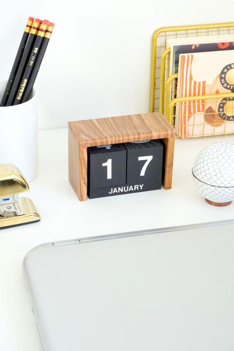 retro desk Calendar DIY | Francois et Moi