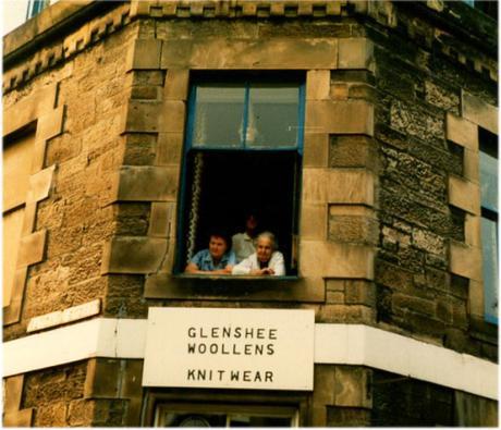 Hand vs. Machine-Made Arans image