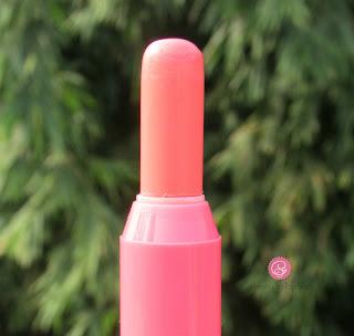 Maybelline Baby Lips Candy Wow- Peach | Review, Swatches & Price| cherryontopblog.com