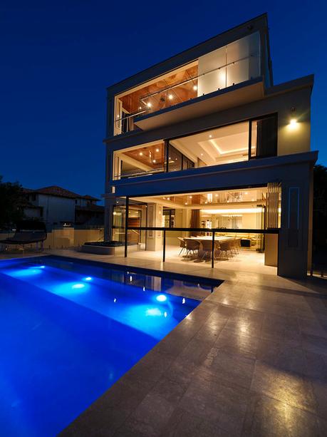 Architectural Tour – Modern Minimalist House