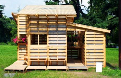 Top 10 Houses Made From Recycled Materials