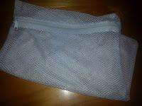 Image: zippered mesh laundry bag