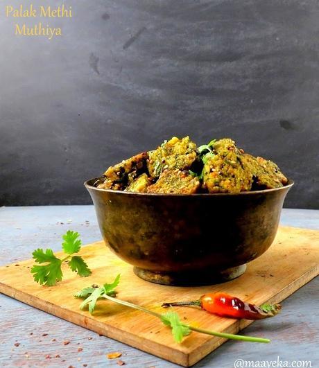 palak methi muthiya