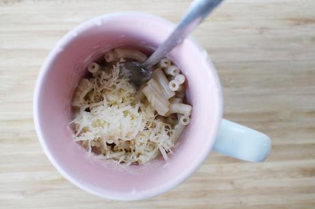  photo Microwave Mac and Cheese in a Mug 2_zpsnts9zzyq.jpg