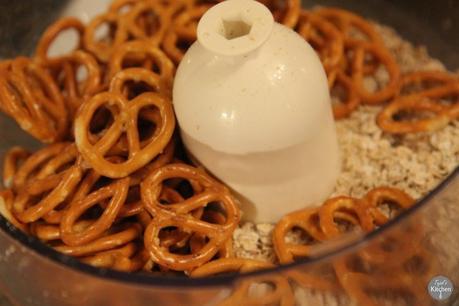 No Bake Pretz-nut Chocolate Bars