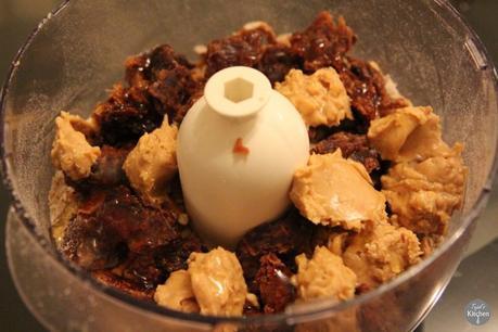 No Bake Pretz-nut Chocolate Bars