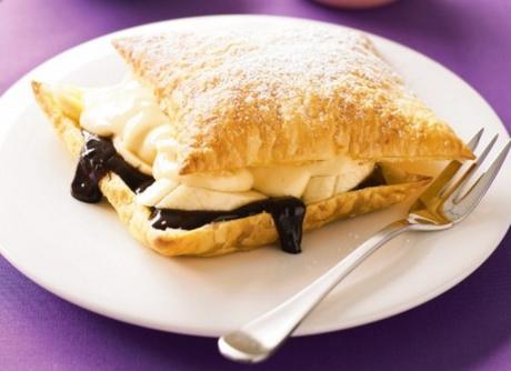 Top 10 Creamy Dessert Recipes To Make With Custard - Paperblog