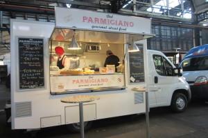 Tutti pazzi per gli street food market! All crazy for the street food markets! ( Milan)