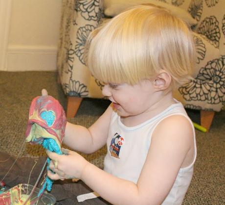 Super Stretchy Rainbow Slime