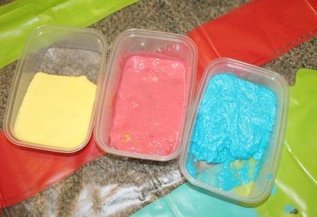 Super Stretchy Rainbow Slime