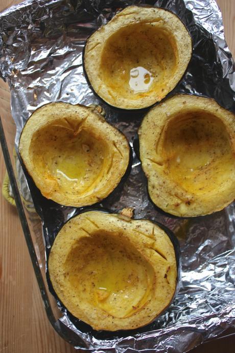 Minimalist Cooking: Curry Spiced Quinoa + Kale Stuffed Acorn Squash