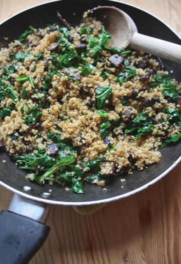 Curry Spiced Quinoa + Kale Stuffed Acorn Squash