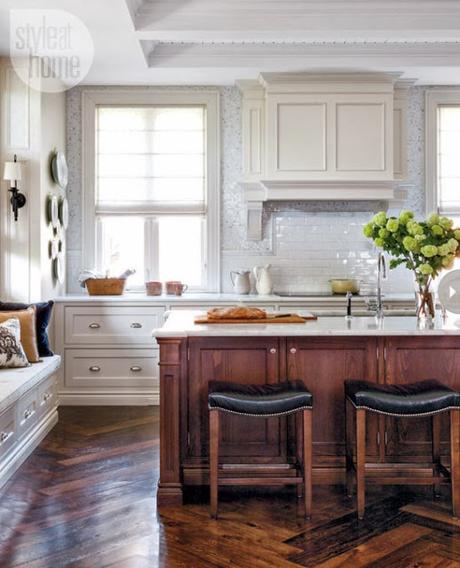 Two tone kitchen cabinets