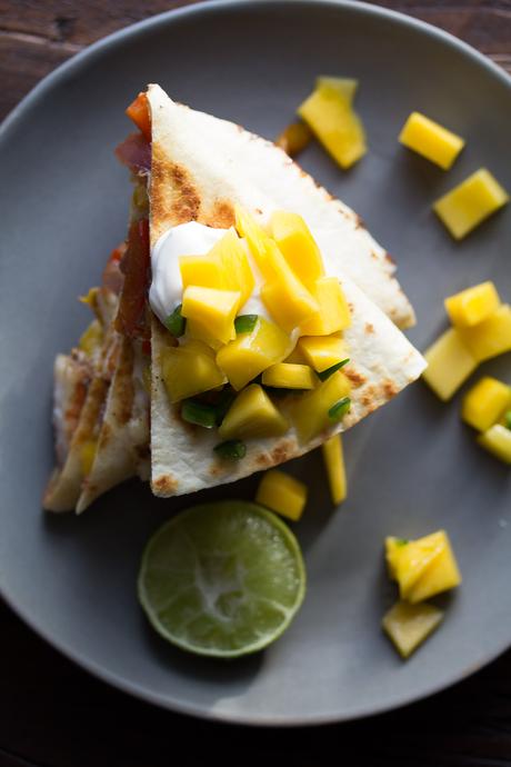 Jamaican Shrimp Quesadillas with Mango Salsa, a delicious 30 minute dinner recipe that has a ton of fresh fruit and vegetables!