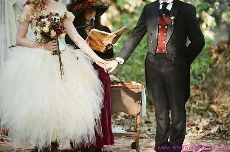 Rock Your Steampunk Themed Wedding