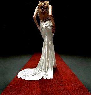 Red-carpet-woman