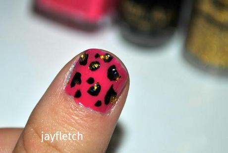 Cheetah Print Nails