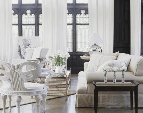 Oh so glamorous and elegant interiors in white