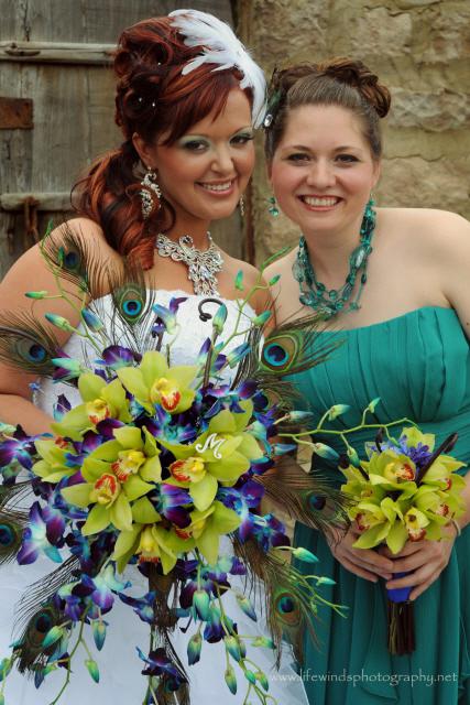 Peacock’s Rule the Roost at Chateau Selah Wedding