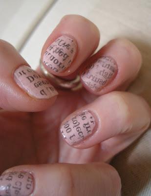 NOTD: Newsprint Nails!