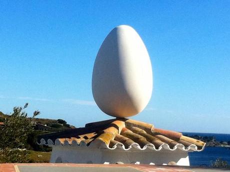 salvador dali home_egg2