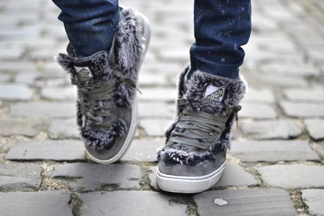 Outfit | Furry Sneakers