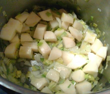 Classic Leek & Potato Soup