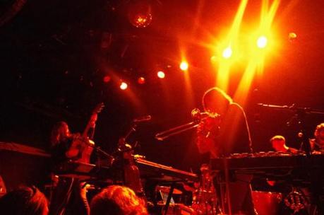 other lives 550x364 OTHER LIVES, WIM, LUCIUS PLAYED BOWERY BALLROOM [PHOTOS]