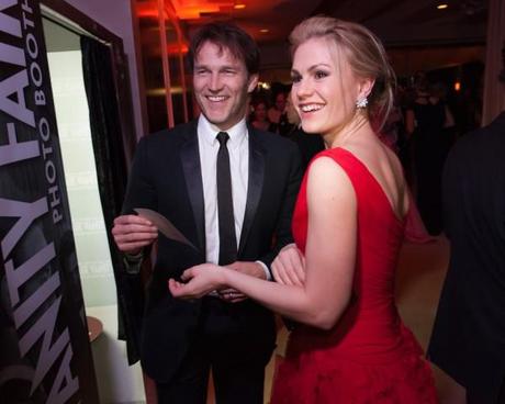 Anna Paquin and Stephen Moyer set photo booth on fire
